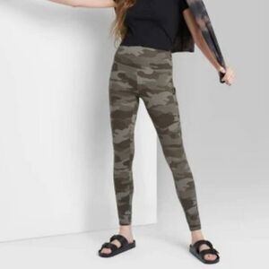 Wild Fable camo green High-Waisted Ultra Soft Leggings